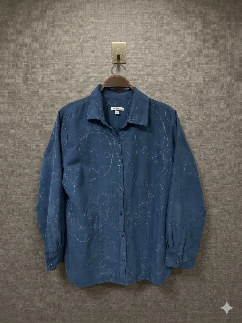 croft & barrow Blue Embroidered Button-Down Shirt